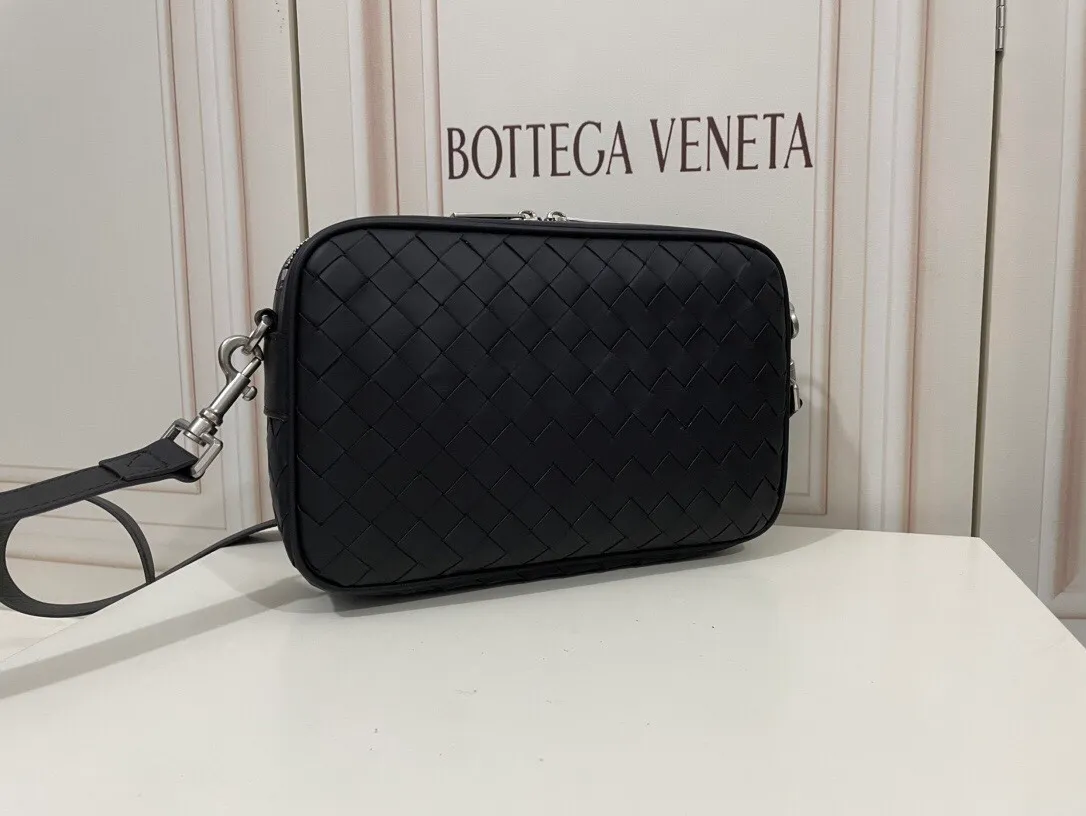 All categories 💚 Top version men’s bags 💚 BV 2024 new BV crossbody bag